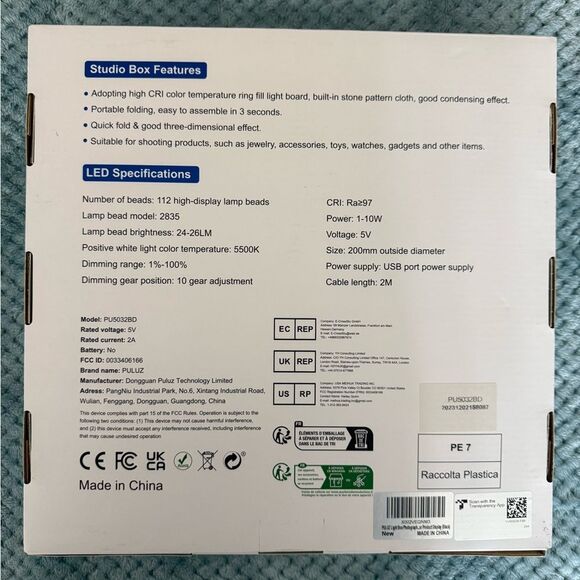 Puluz Black Foldable LED Ring Light Studio Box - Picture 2 of 3